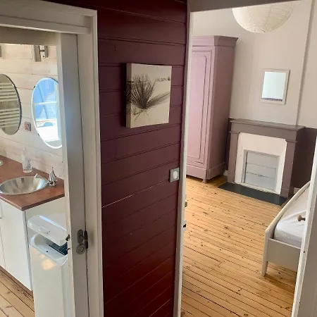 Les Marionnettes, Maison De 80m2 Avec Terrasse Hébergement de vacances