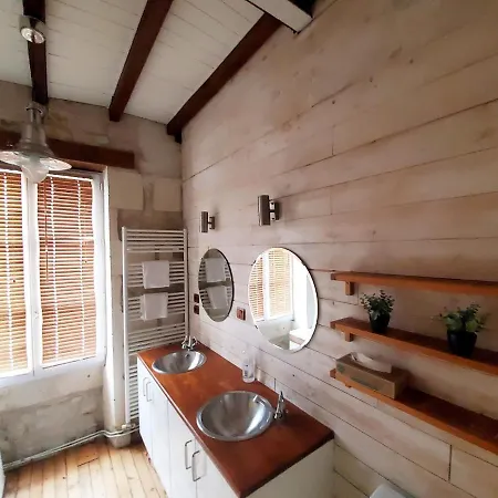 Les Marionnettes, Maison De 80m2 Avec Terrasse * La Rochelle (Charente-Maritime)