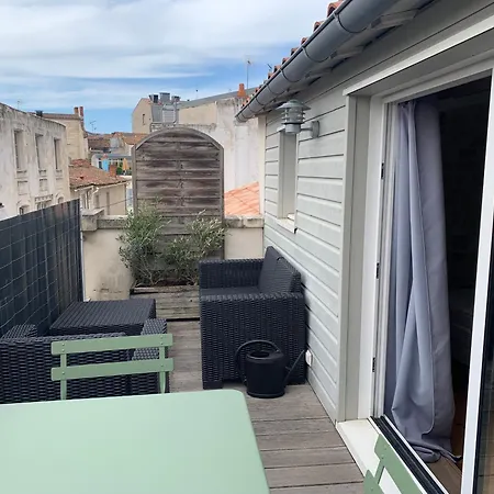 Les Marionnettes, Maison De 80m2 Avec Terrasse *