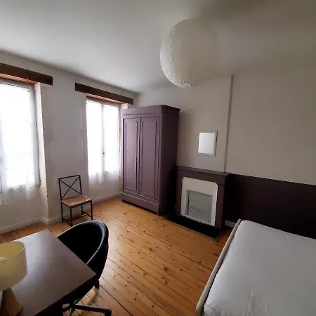 Les Marionnettes, Maison De 80m2 Avec Terrasse