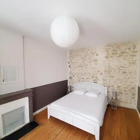 Les Marionnettes, Maison De 80m2 Avec Terrasse Hébergement de vacances