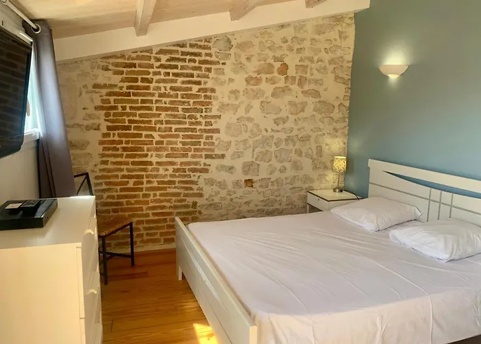 Les Marionnettes, Maison De 80m2 Avec Terrasse Holiday home