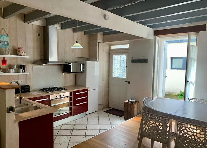 Les Marionnettes, Maison De 80m2 Avec Terrasse