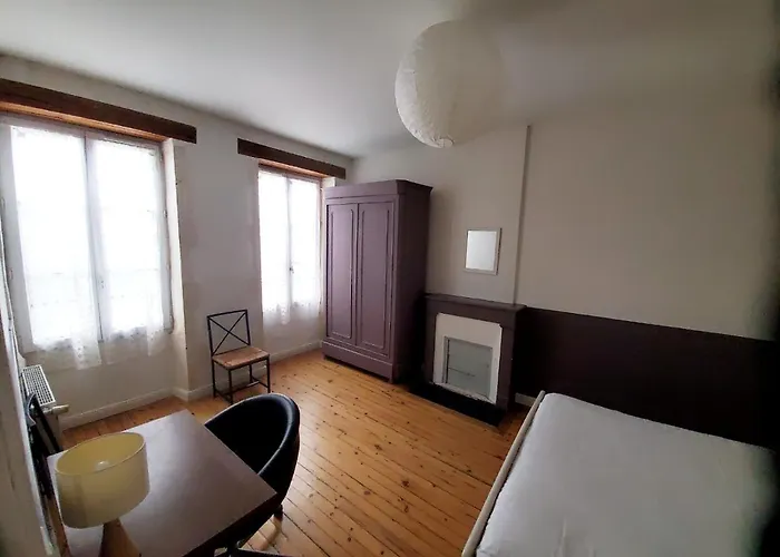 Les Marionnettes, Maison De 80m2 Avec Terrasse