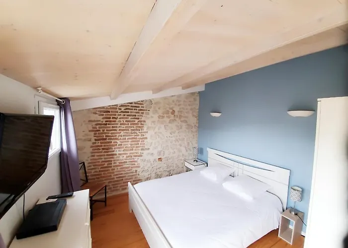 Les Marionnettes, Maison De 80m2 Avec Terrasse Holiday home *