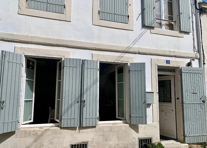 Les Marionnettes, Maison De 80m2 Avec Terrasse *